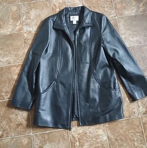 Max & Madison Black 100% Leather Women's Jacket Size Medium
